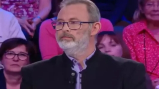 Polisin axtardığı qatil şou proqramına qatıldı