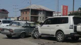 Lənkəranda 4 maşın toqquşub, xəsarət alanlar var - FOTO 