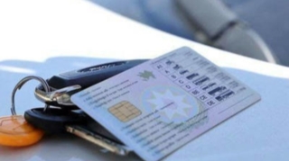 В Азербайджане мужчина предоставил фальшивые водительские права, получил настоящие 