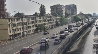 На каких улицах Баку 6 мая наблюдаются транспортные заторы? - ФОТО