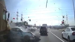 Yük maşını 14 avtomobili əzdi - ANBABAN VİDEO 