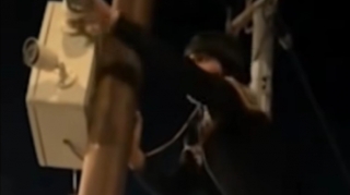 Dörd yeniyetmə küçədə kameraları sındırdı - VİDEO