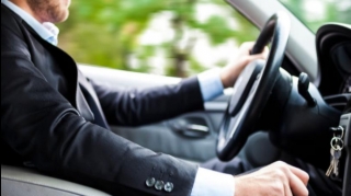 Bakıda kişi maşını ilə birgə YOXA ÇIXDI 