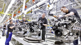 "Mercedes" zavodlarını transformasiya edir