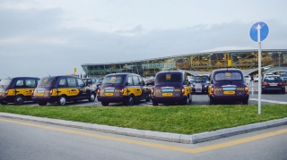 Heydər Əliyev Aeroportu sərnişinləri aldadan taksilərlə bağlı XƏBƏRDARLIQ ETDİ  