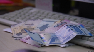 Nəqliyyat sektorunda ən aşağı maaşı kim alır? 