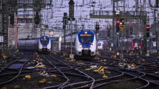 Almaniyada etirazçı maşinistlər yenidən tətil edir 