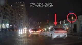В Хырдалане водитель проехал на желтый свет - ВИДЕО 