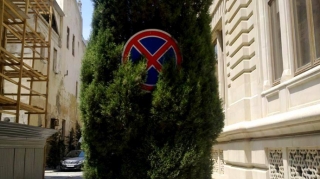 Sürücüləri sınağa çəkən "gözəgörünməzlər":  Paytaxt yollarında təhlükə artdı - VİDEO