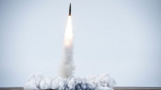 Министр обороны Японии: КНДР запустила ракету типа "Хвасон-12" 