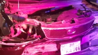 Bakıda sürücü idarəetməni itirərək xəsarət alıb  - FOTO