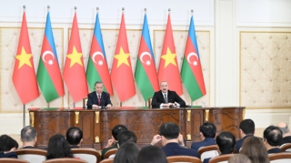 Azərbaycanın və Vyetnamın dövlət başçıları mətbuata bəyanatlarla çıxış ediblər - FOTO 