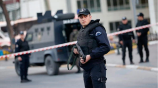 Azərbaycanlı qadınlar avtomobildə güllələndi, biri ÖLDÜ  - FOTO