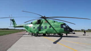 “Mi-38” vertolyotu avtomobil yoluna  təcili qəza enişi edib 