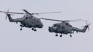 İtaliyada hərbi təlim təyyarələri havada toqquşub 