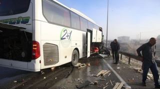 Türkiyədə avtobusla yük maşını toqquşdu, 11 yaralı var 