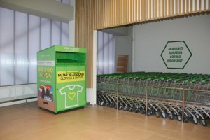 İstifadəsiz geyim əşyalarının toplanması məntəqələri açılıb – FOTO