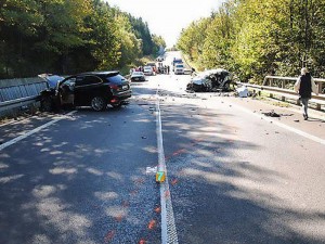 “Ferrari” və “Porsche” yarışdı: ər öldü, arvad ölüm ayağında - VİDEO