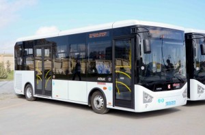 Avtobus sürücüsü sərnişinlərə gərgin anlar yaşatdı - VİDEO