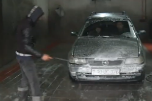 "Moyka"da maşına dəyən ziyana görə kim məsuliyyət daşıyır? - VİDEO