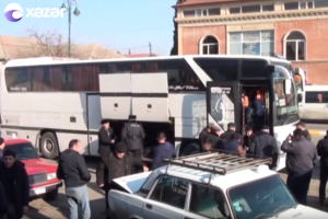 Rayon avtovağzallarında sərnişin sıxlığı yaşanır  - VİDEO