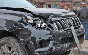 Oğuzda yol qəzasında iki nəfər yaralanıb