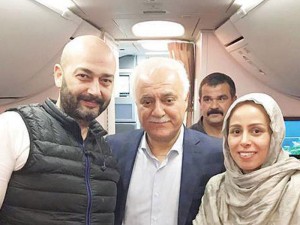 Təyyarədə kəbin kəsdirdilər - FOTO