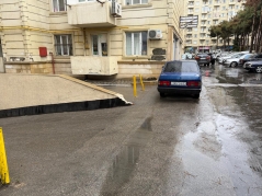 Kristal Abşeronun həyətində xaos: Hərəkət çətinləşdi - FOTO 