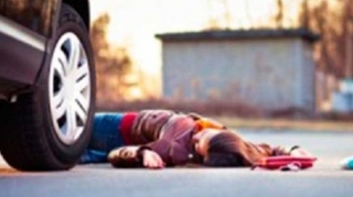 Gəncədə "Opel" qadını vurdu 