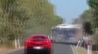 "Ferrari" və "Lamborghini" toqquşdu, ölənlər var 