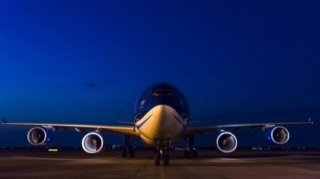 AZAL həmyerlilərimizi və rusiyalı həkimləri Moskvadan Bakıya gətirib - FOTO 