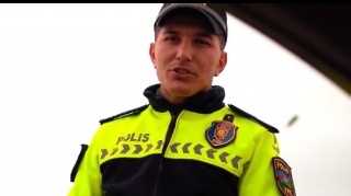 Sürücü yol polisinə görün nə dedi: “Evimizə gedirik rəis, Xankəndinə” – VİDEO 