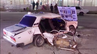 Şabranda qəza: “Hyundai”la toqquşan “VAZ” yararsız hala düşdü   - VİDEO