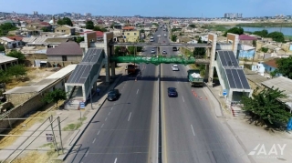 Binəqədidə yerüstü piyada keçidində təmir-bərpa işləri aparılır  - VİDEO