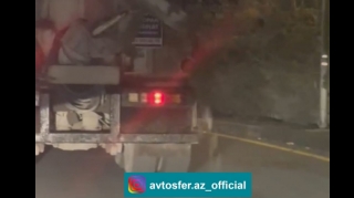 Yük maşınları yenicə təmir olunmuş Baksol yolunu belə dağıdır - VİDEO