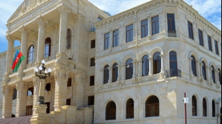 Vəzifəli şəxs rüşvət alarkən saxlanıldı 