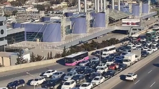 Bu yollarda tıxac var - SİYAHI 