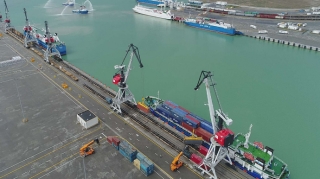 Bakıda dəniz limanında işçini avtokar vuraraq öldürüb