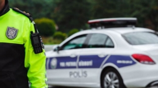 Yol polisinin gizlənib cərimə yazması qanunidir? - RƏSMİ 