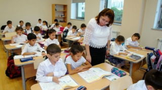 Sentyabrın 1-də bəzi məktəblərdə dərslər başlayır 