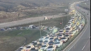 Bu yollarda tıxac var - SİYAHI 