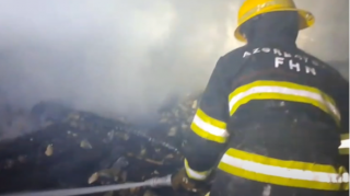 Пожар в Баку: загорелся цех 