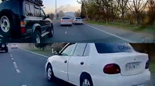 Qəfil dayanıb sərnişin mindirən sürücü az qala zəncirvari qəza törədəcəkdi    - VİDEO