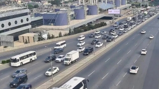 Bəzi yollarda sıxlıq yarandı - SİYAHI 