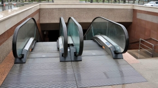 "Bulvara çıxışlar məhduddur, dayanacaqlar arasındakı məsafə azaldılmalıdır" - EKSPERT 