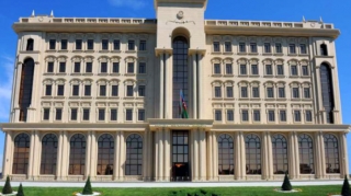 Miqrasiya işçilərinin geyim normalarına dəyişiklik edilib - FOTO 