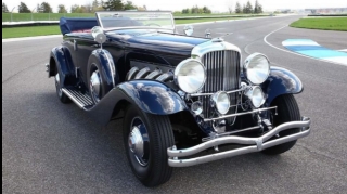 Dünyada nadir olan bu avtomobil elə qiymətə satıldı ki...  - FOTO