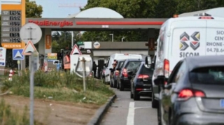 Bu ölkədə yanacaq satışına limit tətbiq edilib 