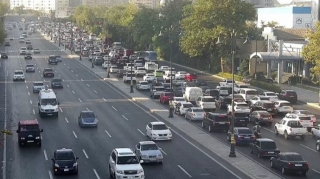 Paytaxtın bu yollarında sıxlıq var 