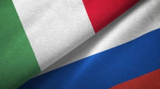 Diplomatlar casusluğa görə ölkədən çıxarılır